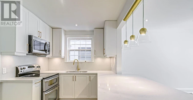 MAIN-12 Highbourne Road, Toronto, ON, M5P 2J2 - 2