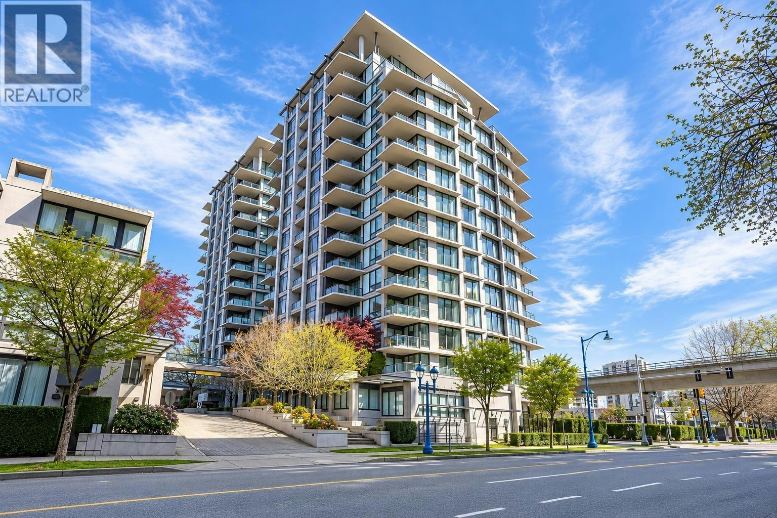 815-5811 No.3 Road, Richmond, BC, V6X 4L7