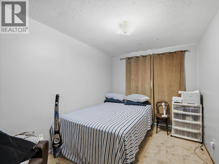1011-1013 Lawson Avenue, Kelowna, BC, V1Y 6T3 - 36