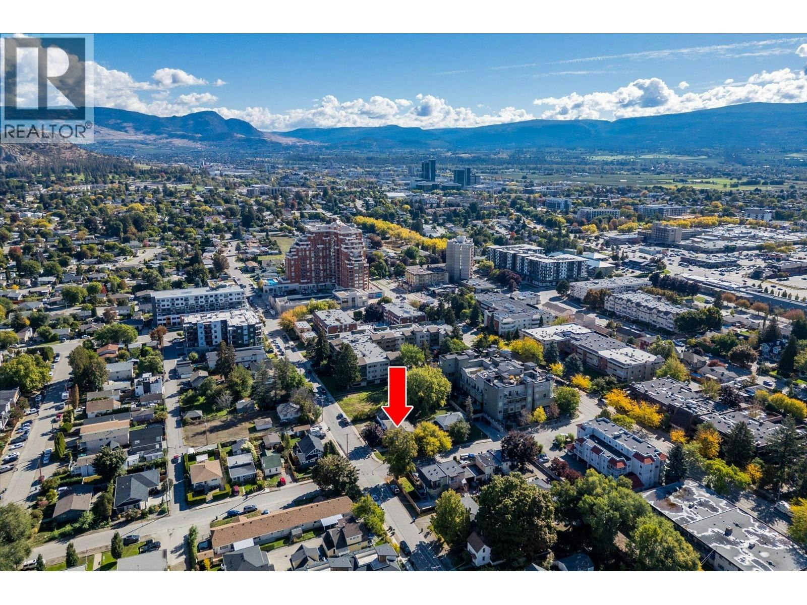 1011-1013 Lawson Avenue, Kelowna, BC, V1Y 6T3 - 21