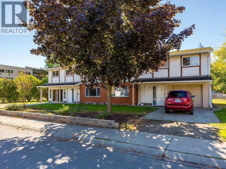 1011-1013 Lawson Avenue, Kelowna, BC, V1Y 6T3 - 5