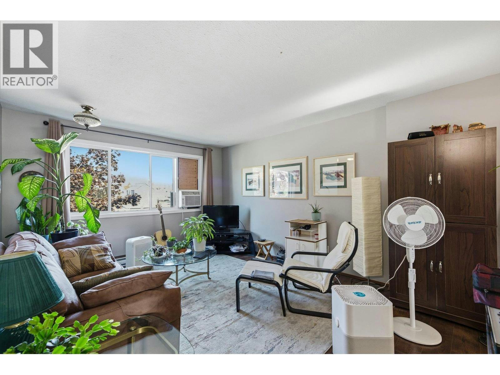 1011-1013 Lawson Avenue, Kelowna, BC, V1Y 6T3 - 29