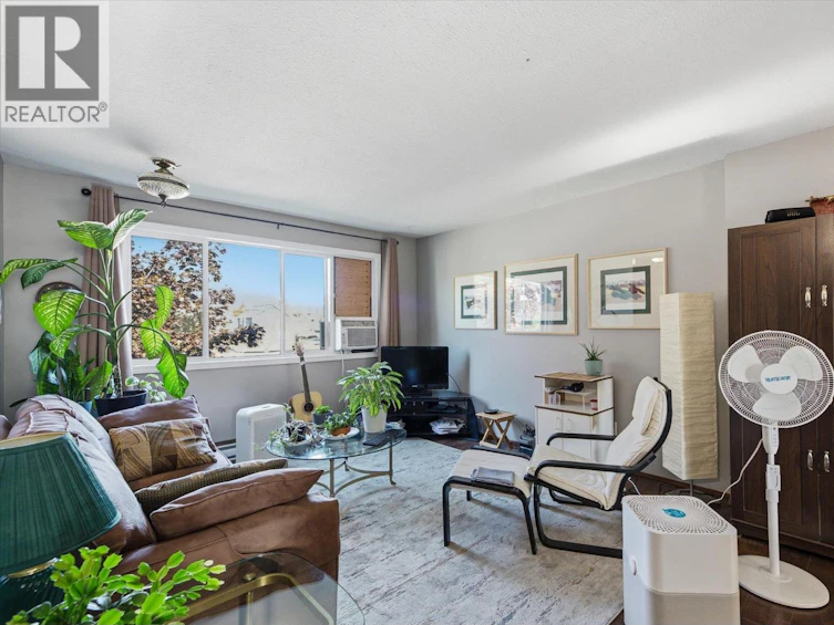 1011-1013 Lawson Avenue, Kelowna, BC, V1Y 6T3 - 29