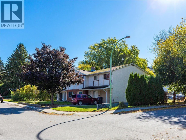 1011-1013 Lawson Avenue, Kelowna, BC, V1Y 6T3 - 15