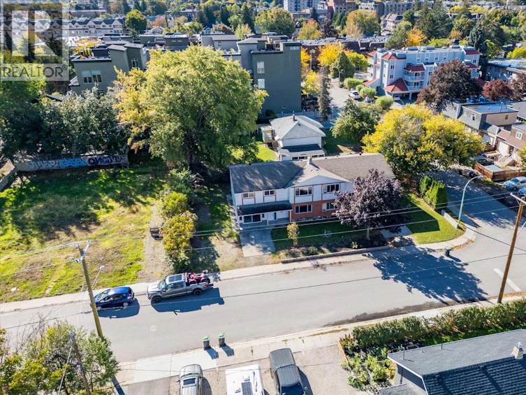 1011-1013 Lawson Avenue, Kelowna, BC, V1Y 6T3 - 16