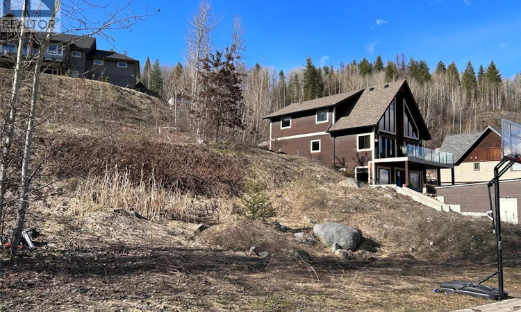 806 White Tail Drive