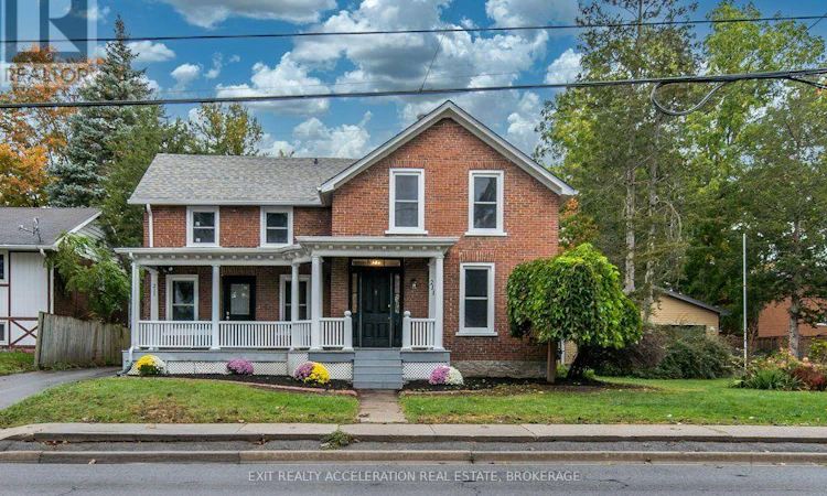211 Bridge Street W