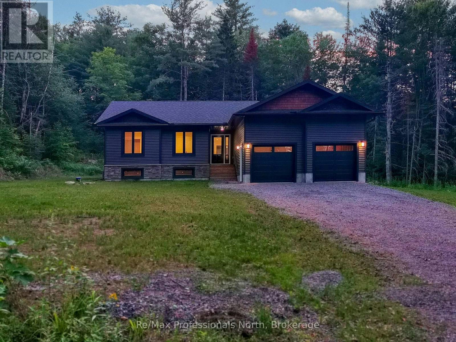 260 Stephenson 2 Road W, Huntsville, ON, P0B 1M0