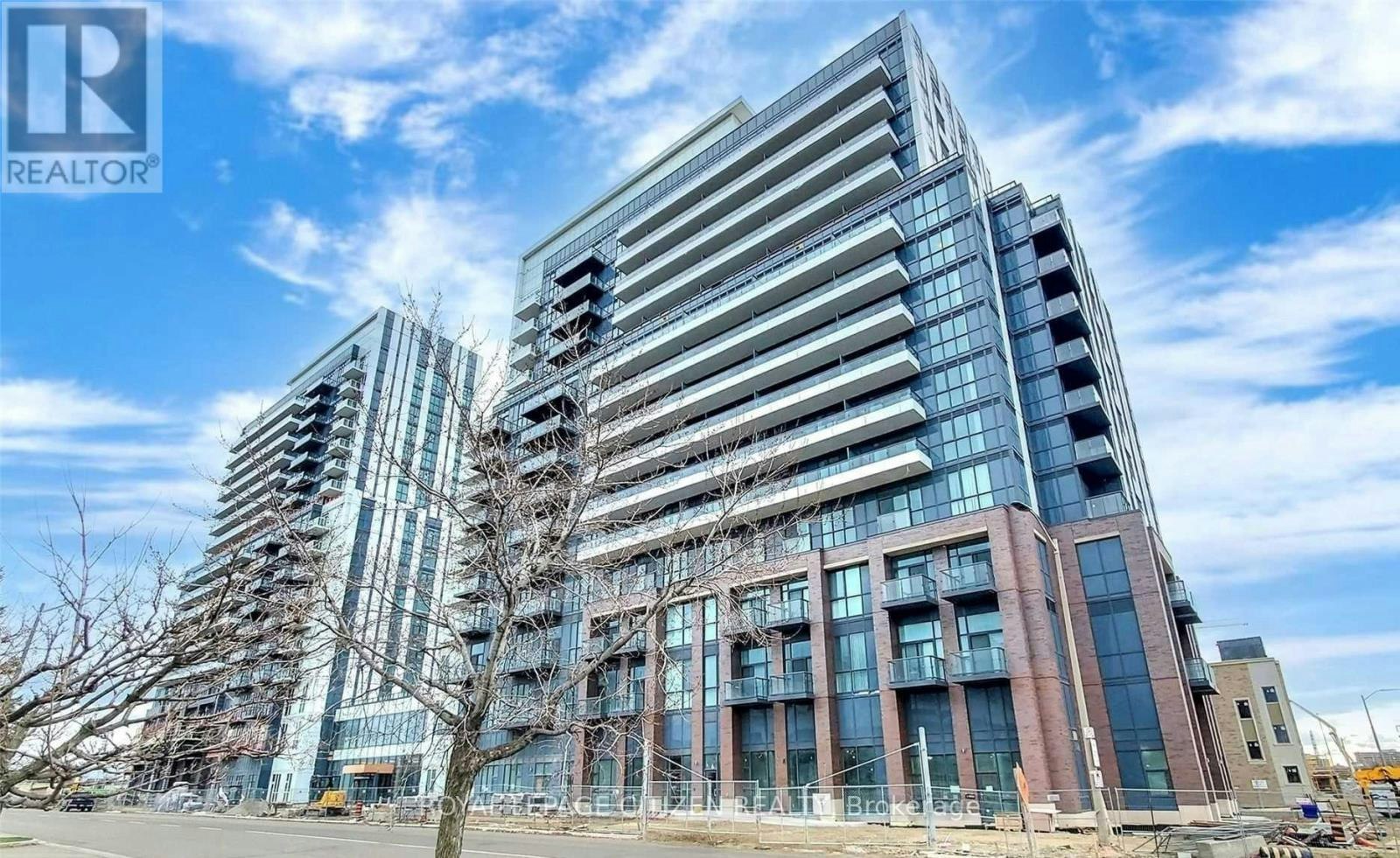 602-10 Honeycrisp Crescent, Vaughan, ON, L4K 0M7