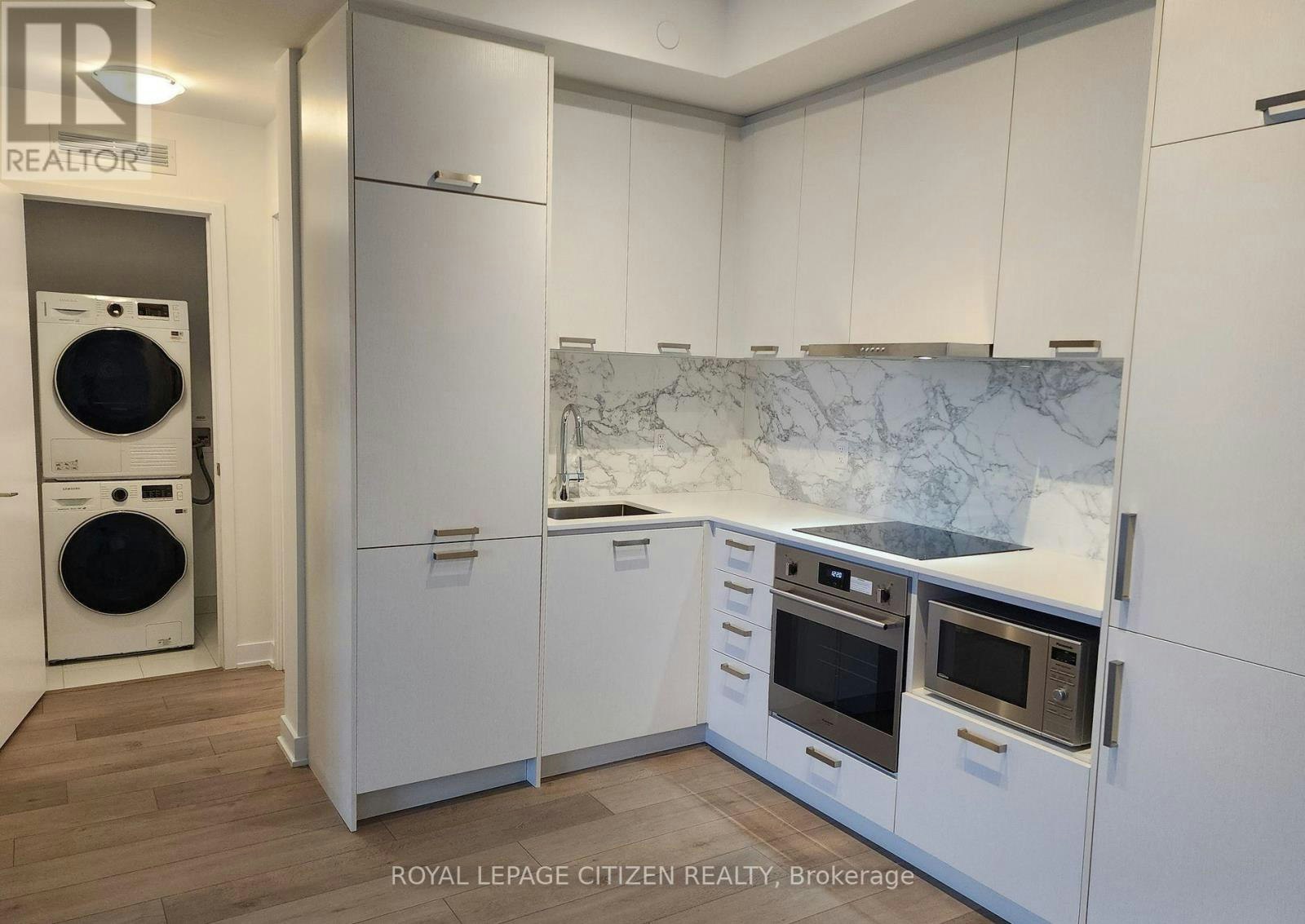 602-10 Honeycrisp Crescent, Vaughan, ON, L4K 0M7 - 5