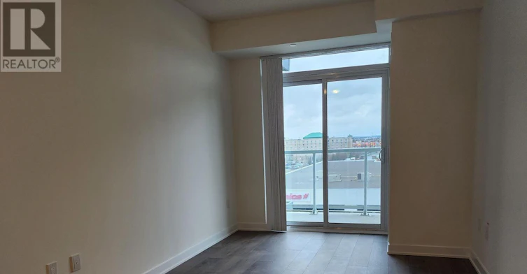 602-10 Honeycrisp Crescent, Vaughan, ON, L4K 0M7 - 6