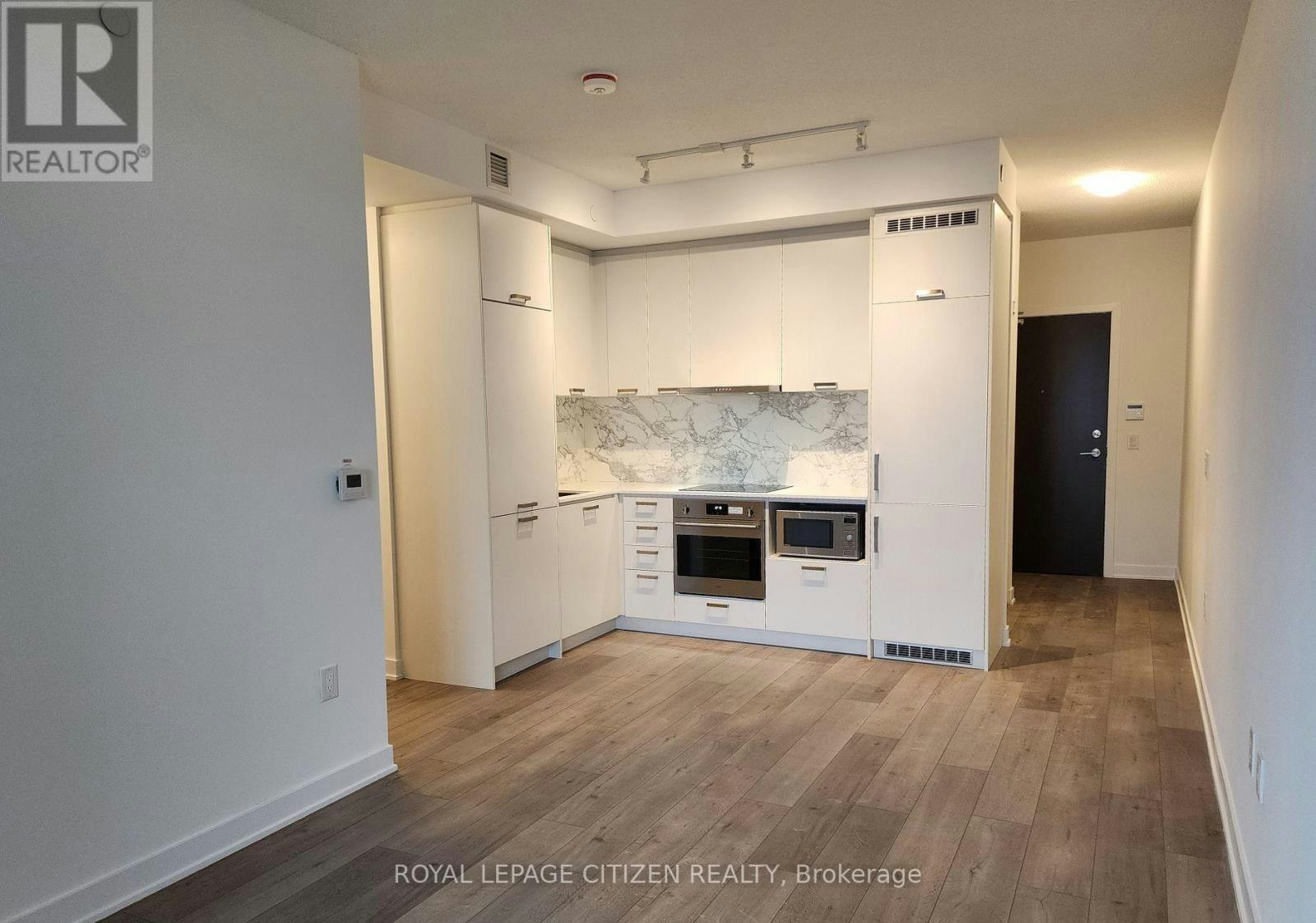 602-10 Honeycrisp Crescent, Vaughan, ON, L4K 0M7 - 3