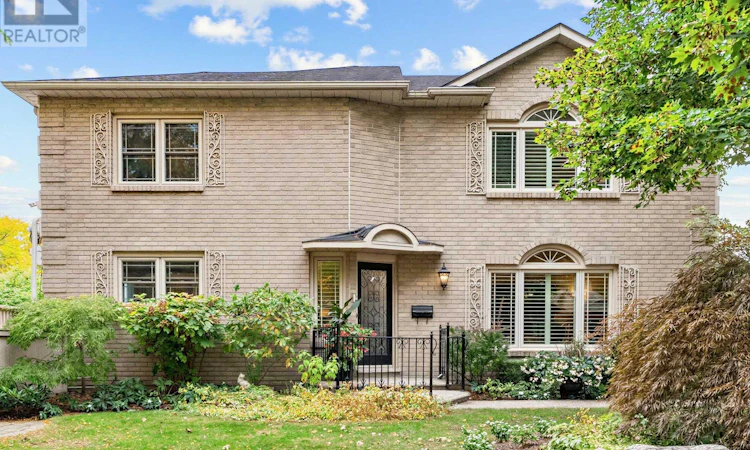 1259 Nathaniel Crescent