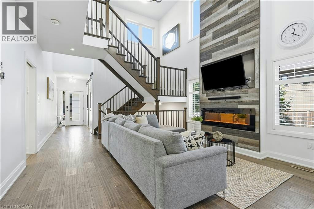 16 Olde School Court, St. Catharines, ON, L2N 0B1