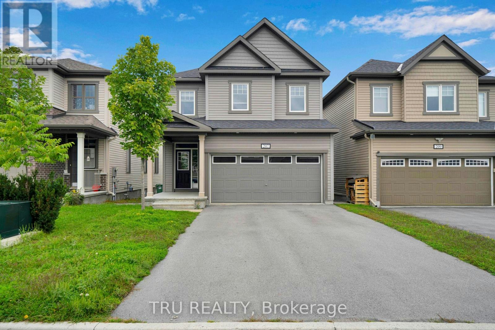 207 Quarter Horse Street, Ottawa, ON, K2S 0X8