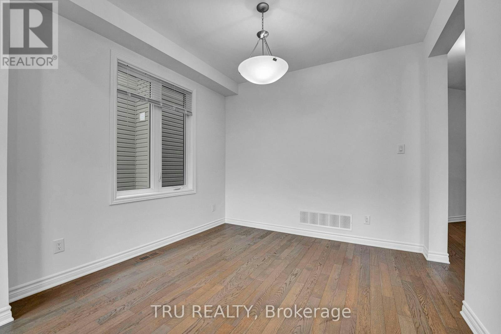 207 Quarter Horse Street, Ottawa, ON, K2S 0X8 - 10