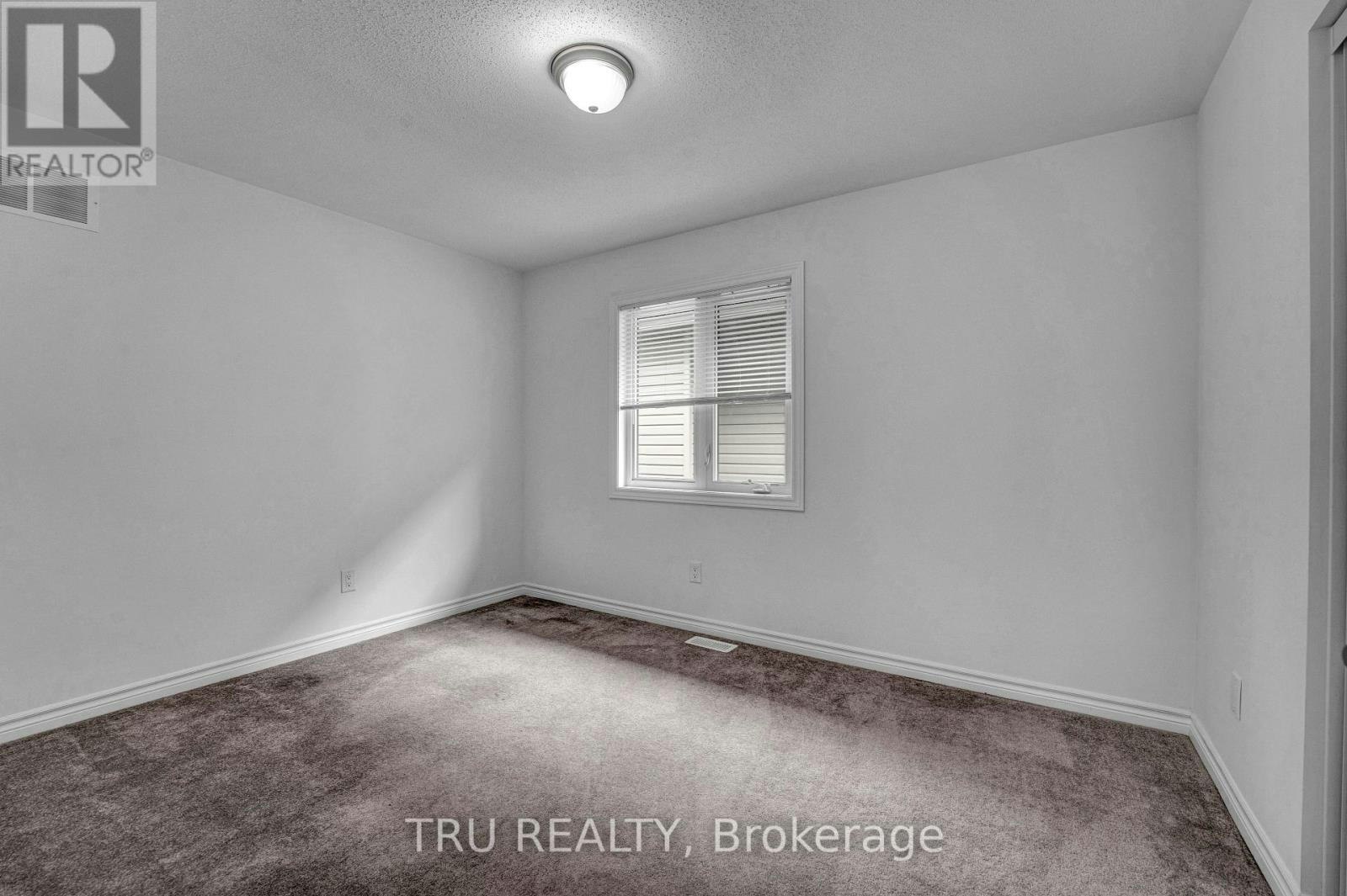 207 Quarter Horse Street, Ottawa, ON, K2S 0X8 - 27