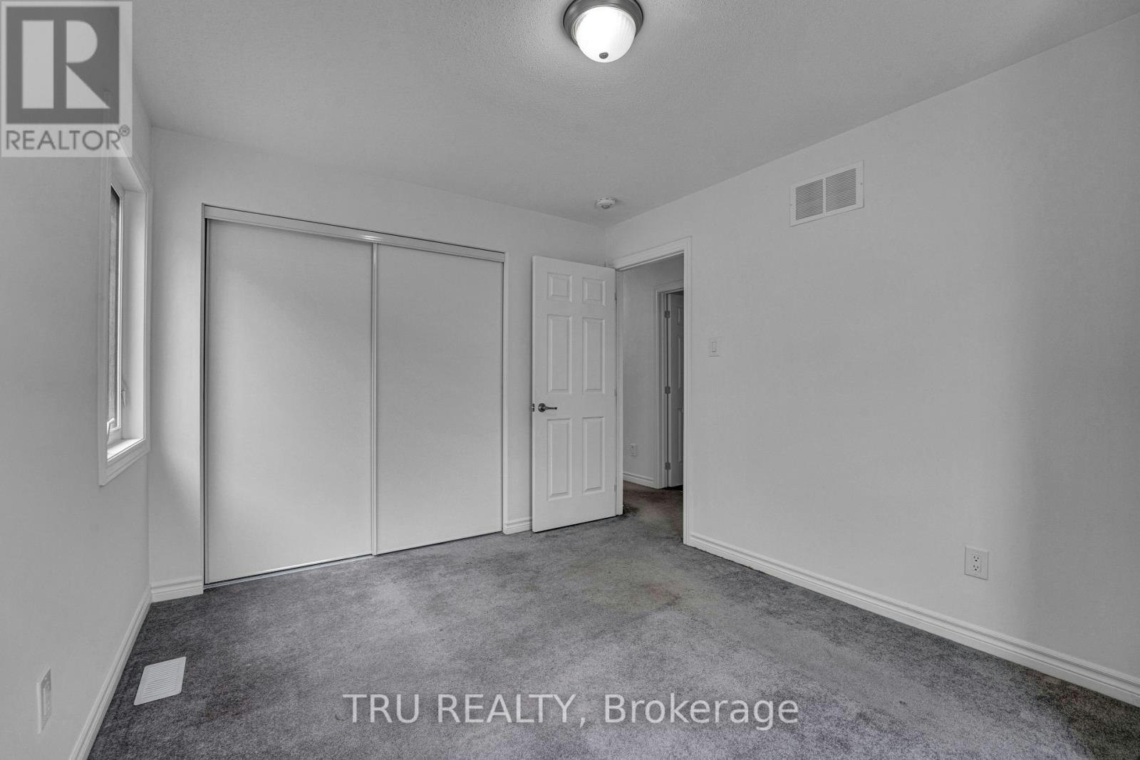 207 Quarter Horse Street, Ottawa, ON, K2S 0X8 - 33