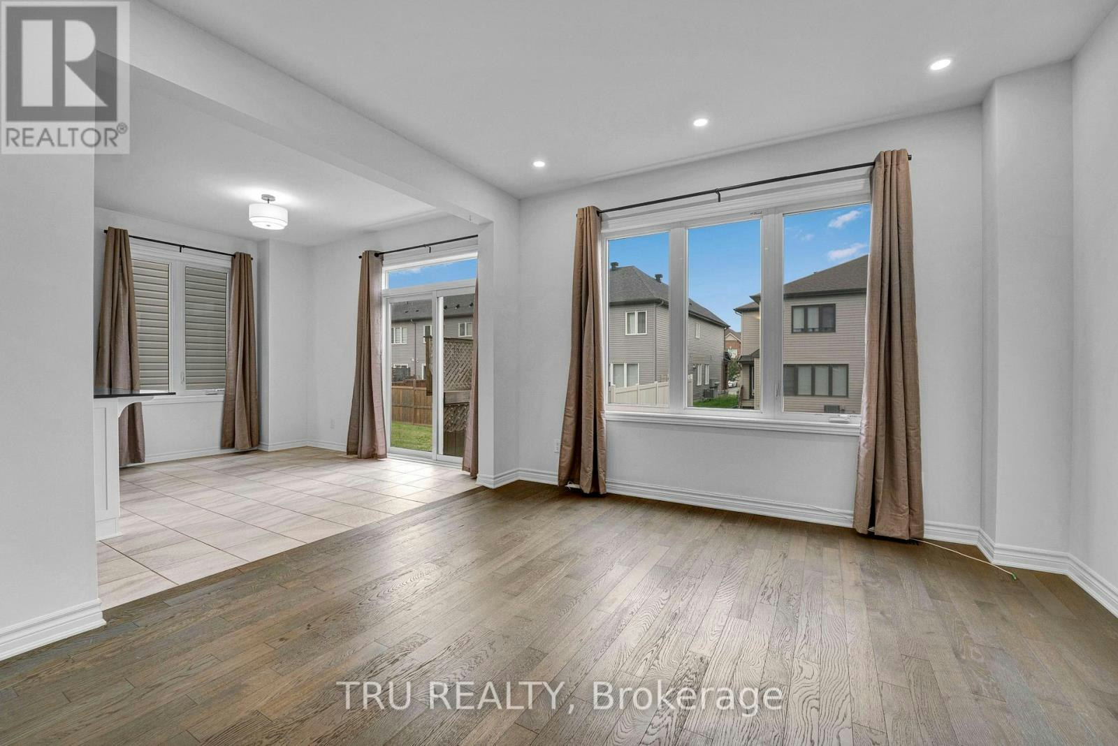 207 Quarter Horse Street, Ottawa, ON, K2S 0X8 - 12