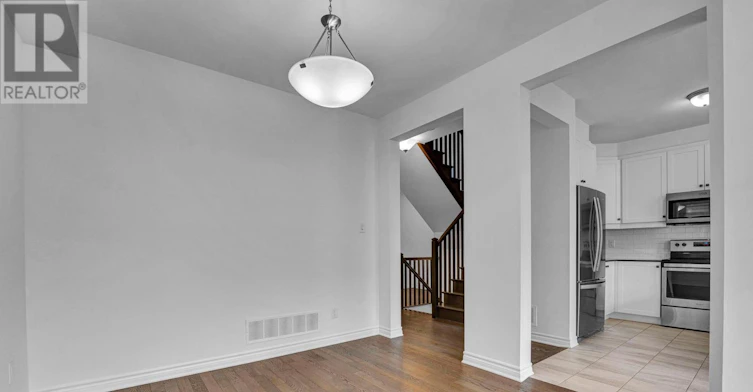 207 Quarter Horse Street, Ottawa, ON, K2S 0X8 - 9