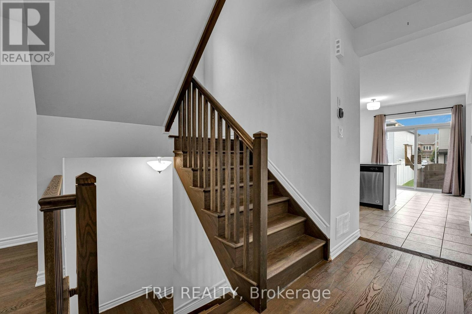 207 Quarter Horse Street, Ottawa, ON, K2S 0X8 - 6