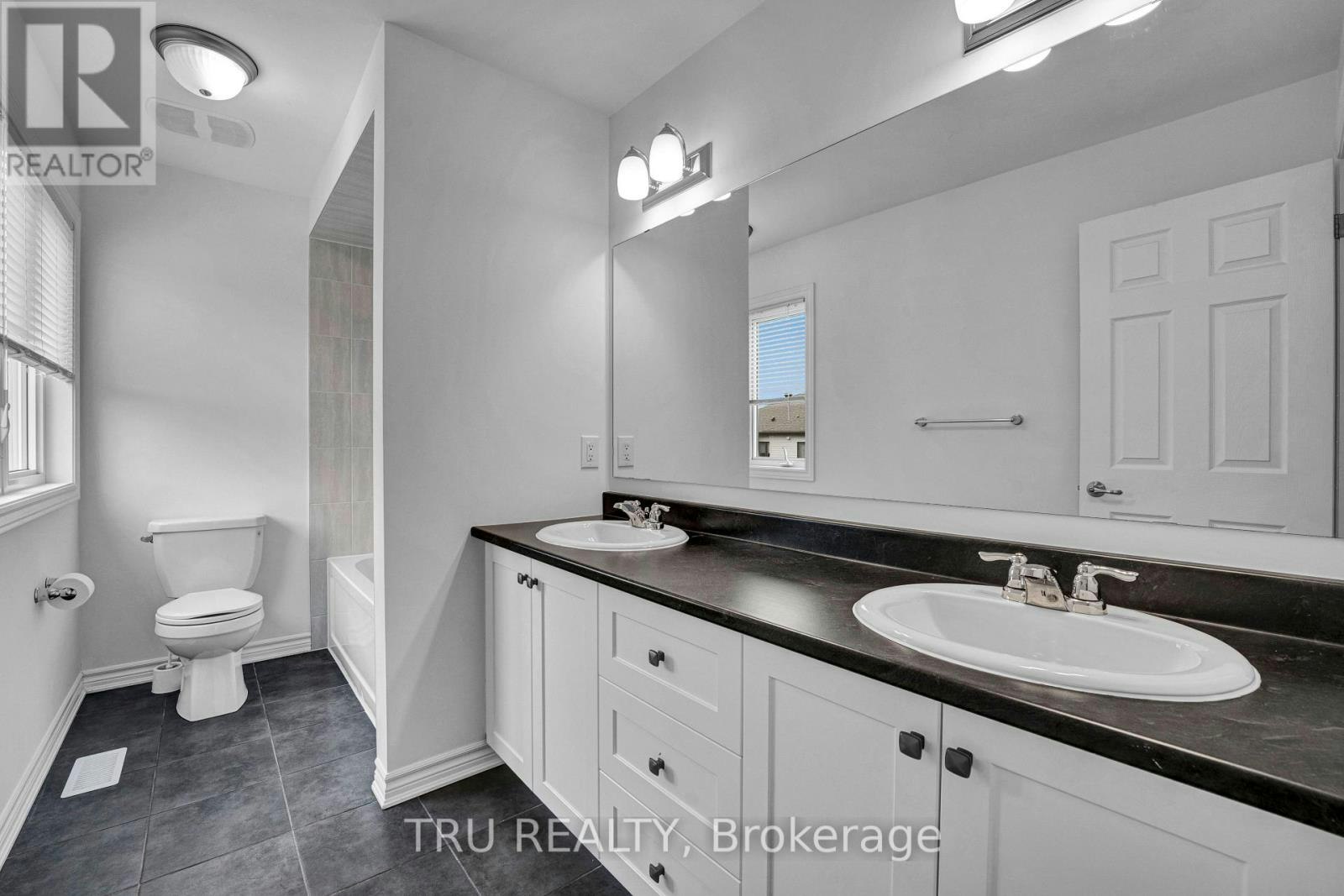 207 Quarter Horse Street, Ottawa, ON, K2S 0X8 - 25