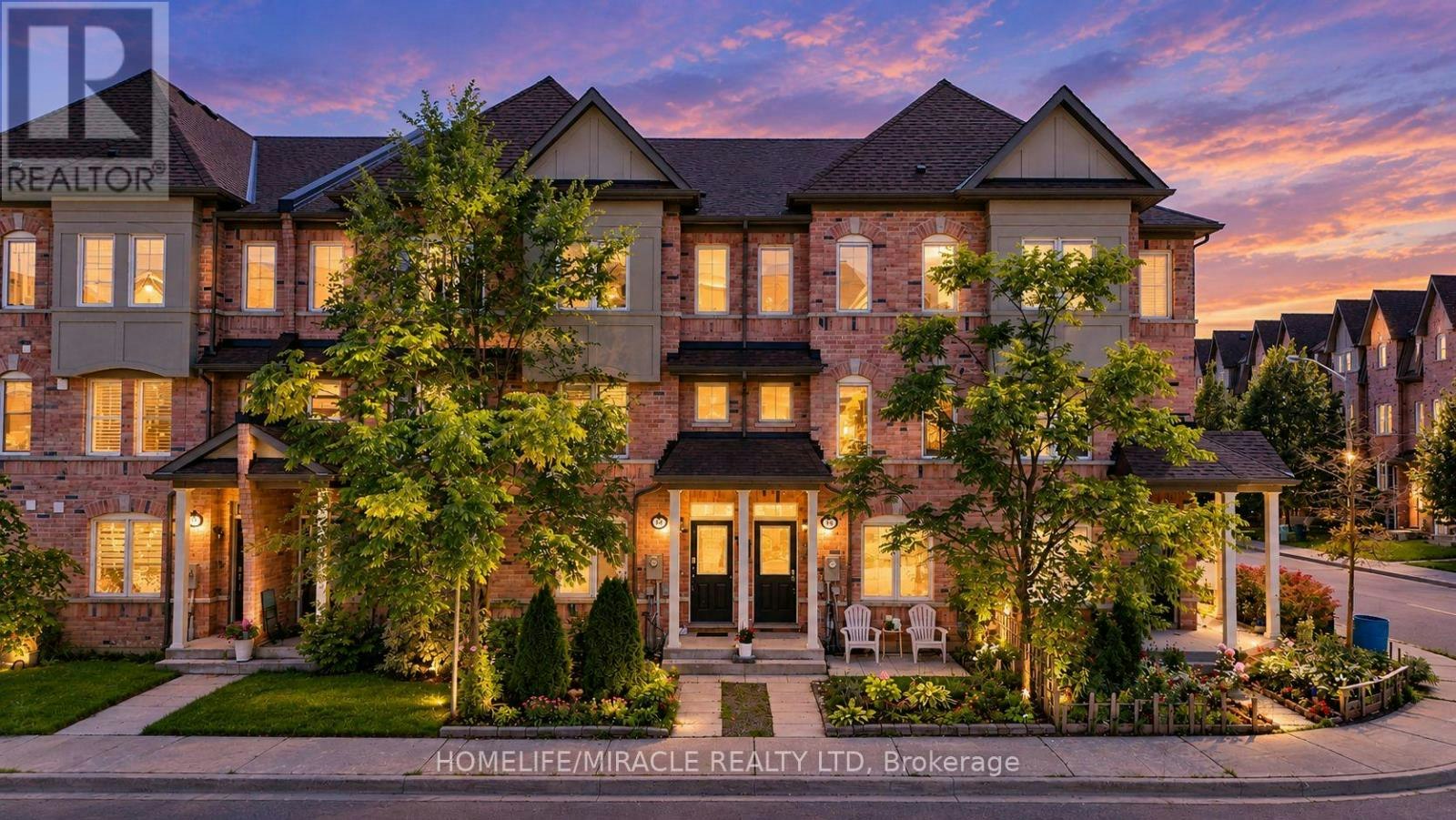 3 De Jong Street, Toronto, ON, M1P 0C1