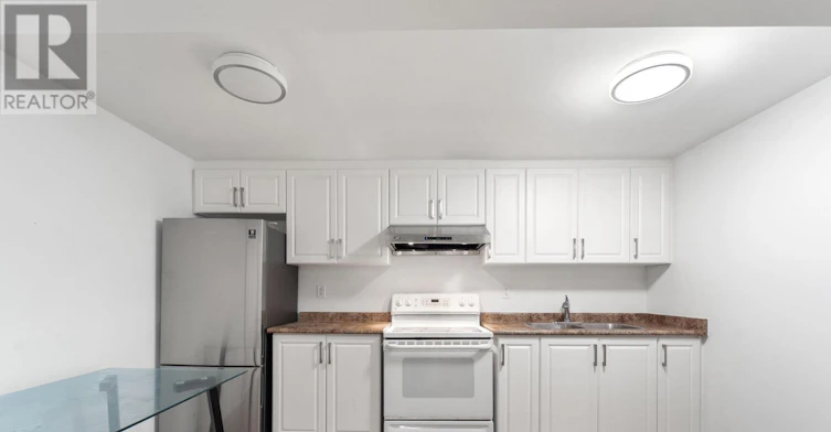 35 Weldon Street, Whitby, ON, L1R 2T5 - 8