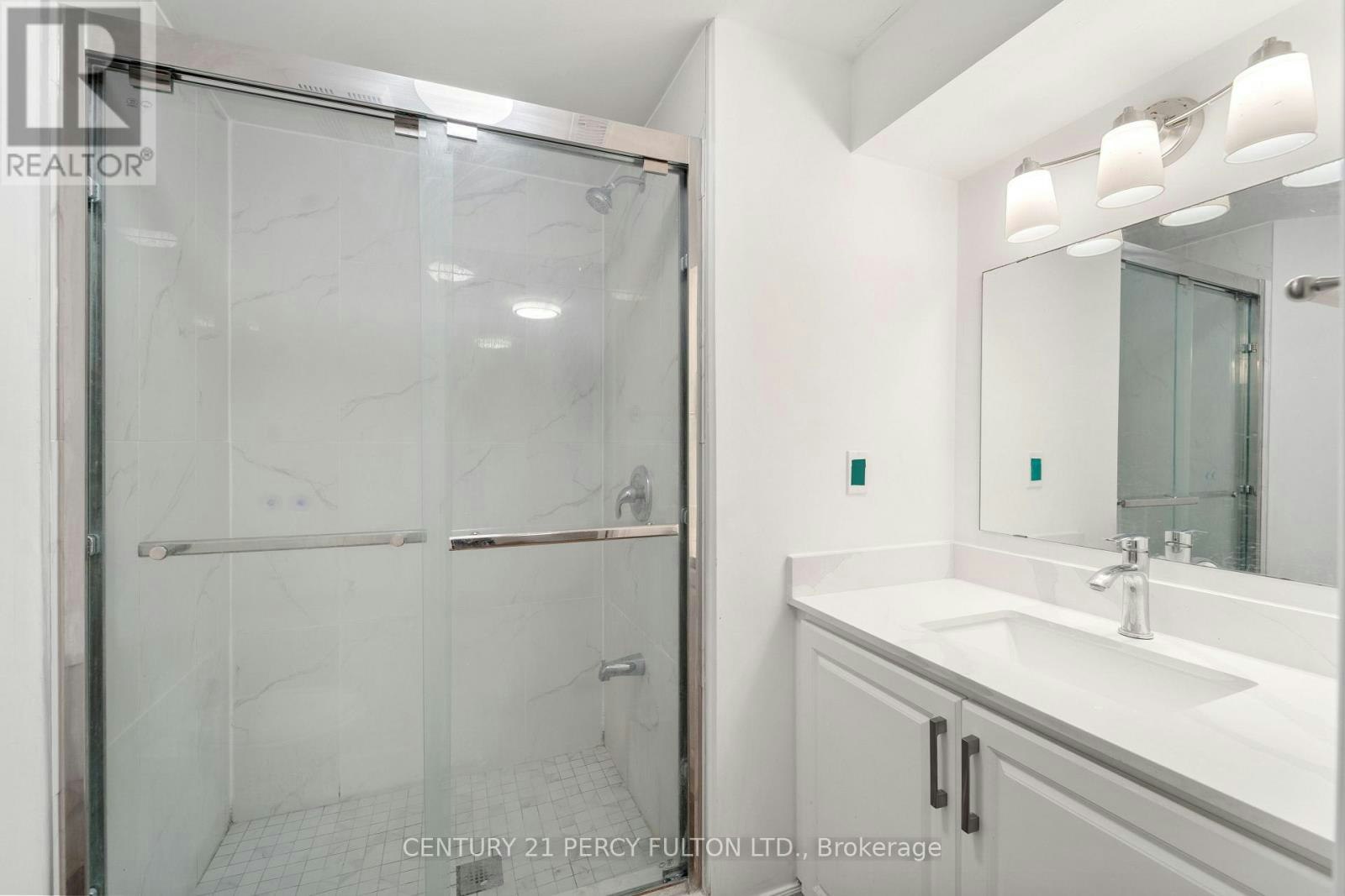 35 Weldon Street, Whitby, ON, L1R 2T5 - 12