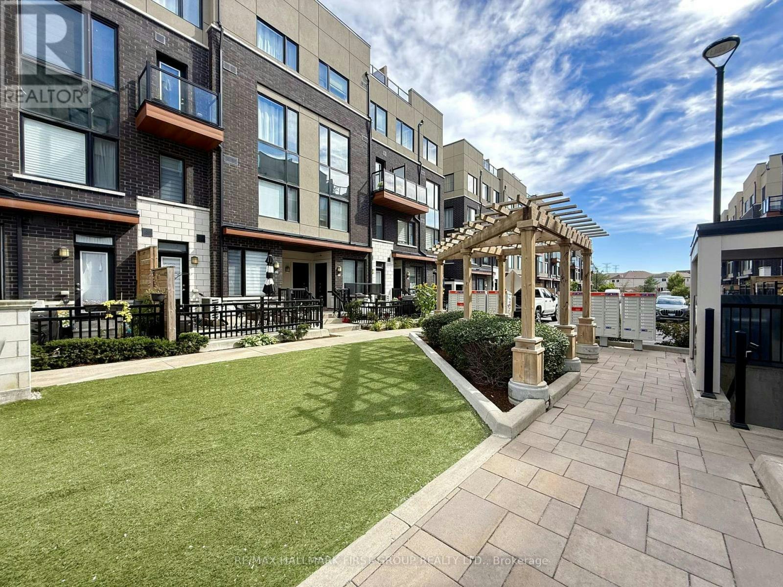 318-1555 Kingston Road, Pickering, ON, L1V 0E9 - 17