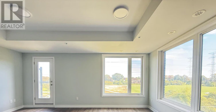 318-1555 Kingston Road, Pickering, ON, L1V 0E9 - 4