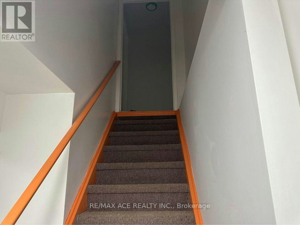 BSMT-11 Seasons Drive, Toronto, ON, M1X 1X4 - 2