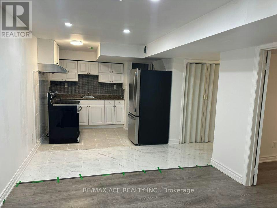 BSMT-11 Seasons Drive, Toronto, ON, M1X 1X4 - 8