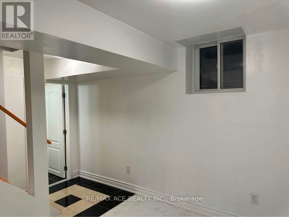 BSMT-11 Seasons Drive, Toronto, ON, M1X 1X4 - 4