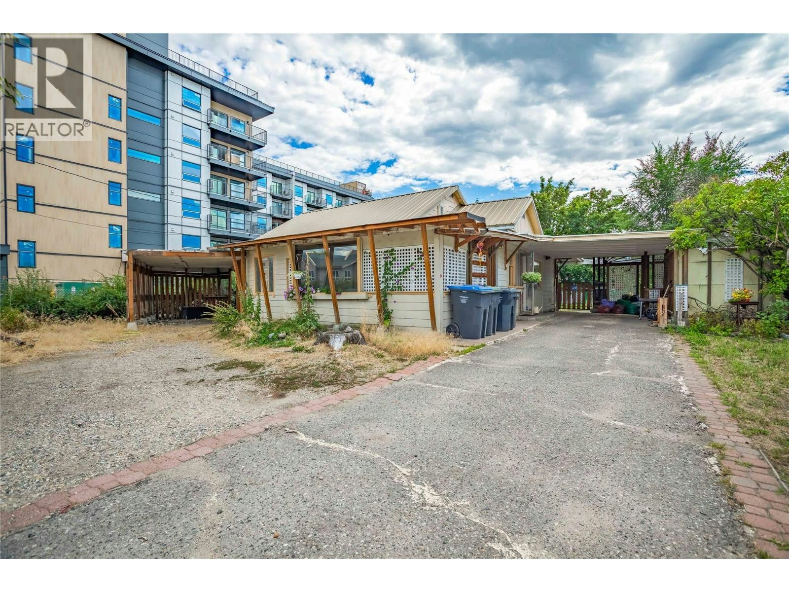 425 Leathead Road, Kelowna, BC, V1X 2J3