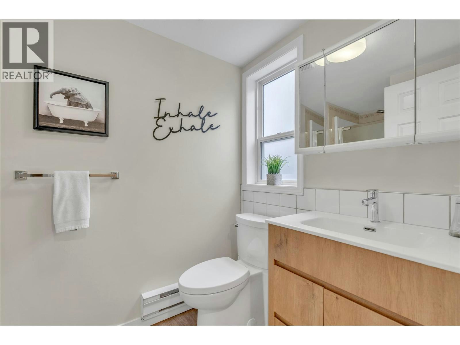 114 Vancouver Place, Penticton, BC, V2A 1A7 - 45