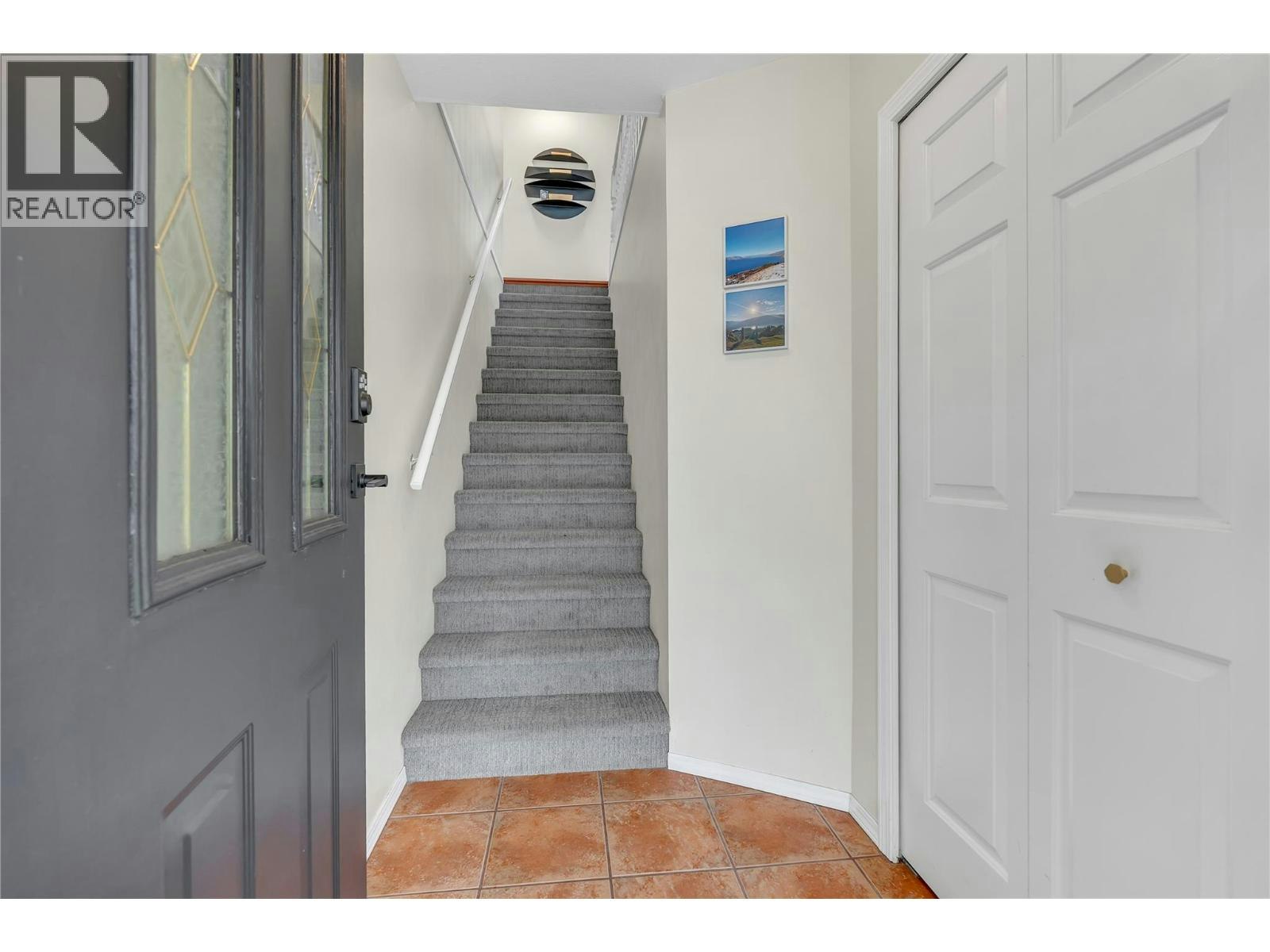 114 Vancouver Place - 2