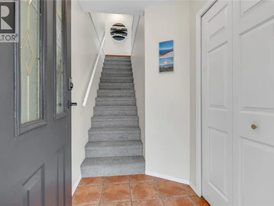 114 Vancouver Place - 2