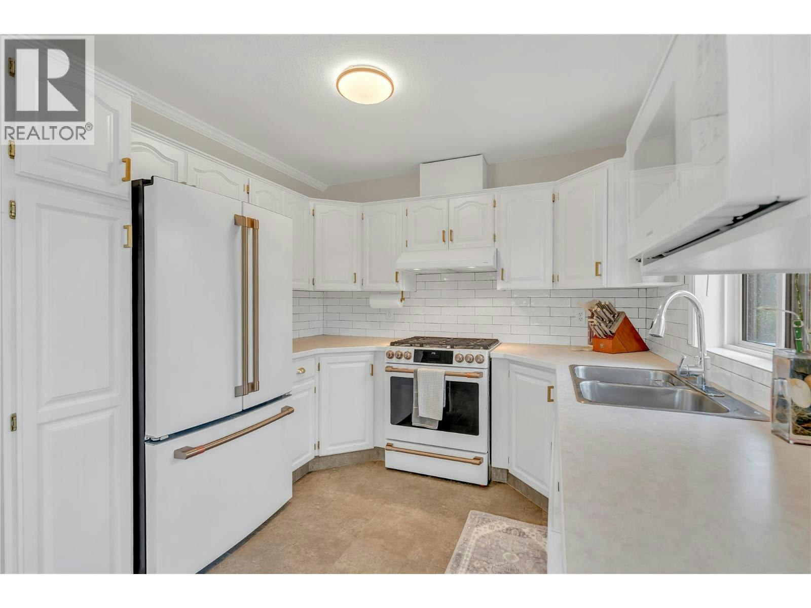 114 Vancouver Place, Penticton, BC, V2A 1A7 - 18