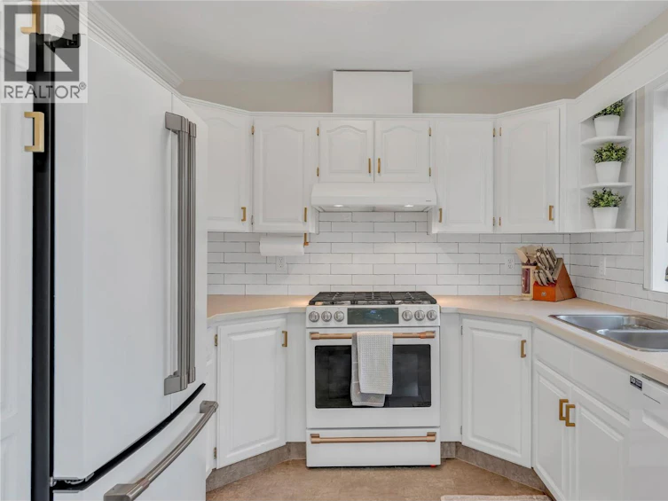 114 Vancouver Place, Penticton, BC, V2A 1A7 - 21