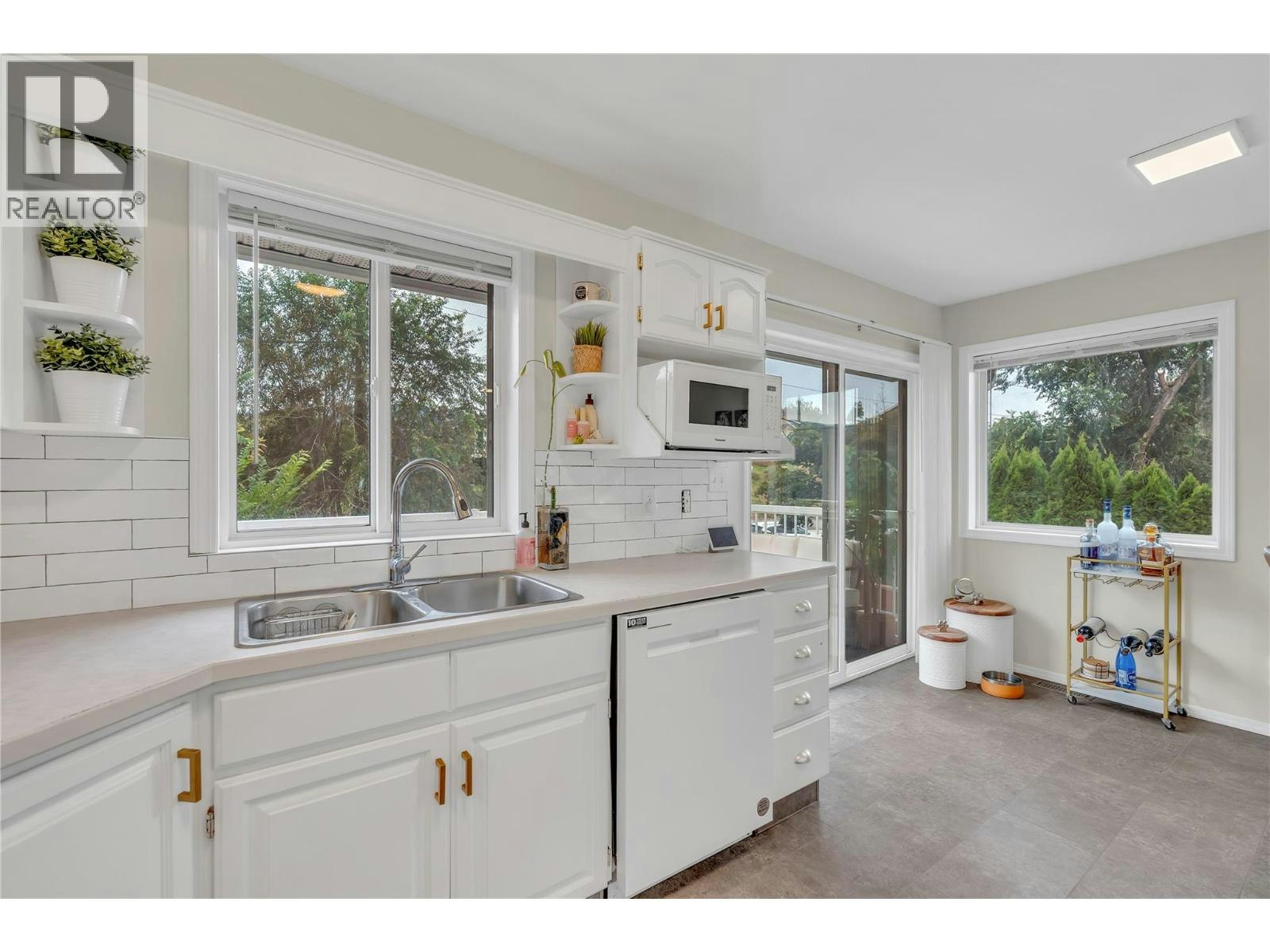 114 Vancouver Place, Penticton, BC, V2A 1A7 - 16
