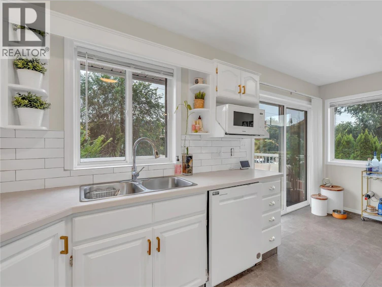 114 Vancouver Place, Penticton, BC, V2A 1A7 - 16