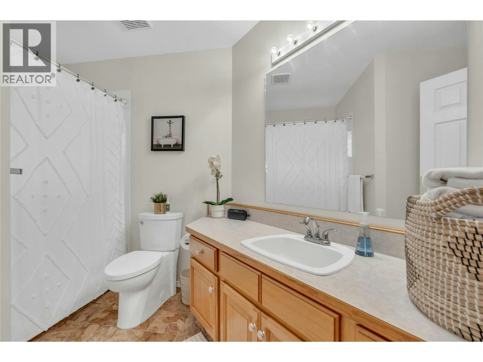 114 Vancouver Place, Penticton, BC, V2A 1A7 - 27