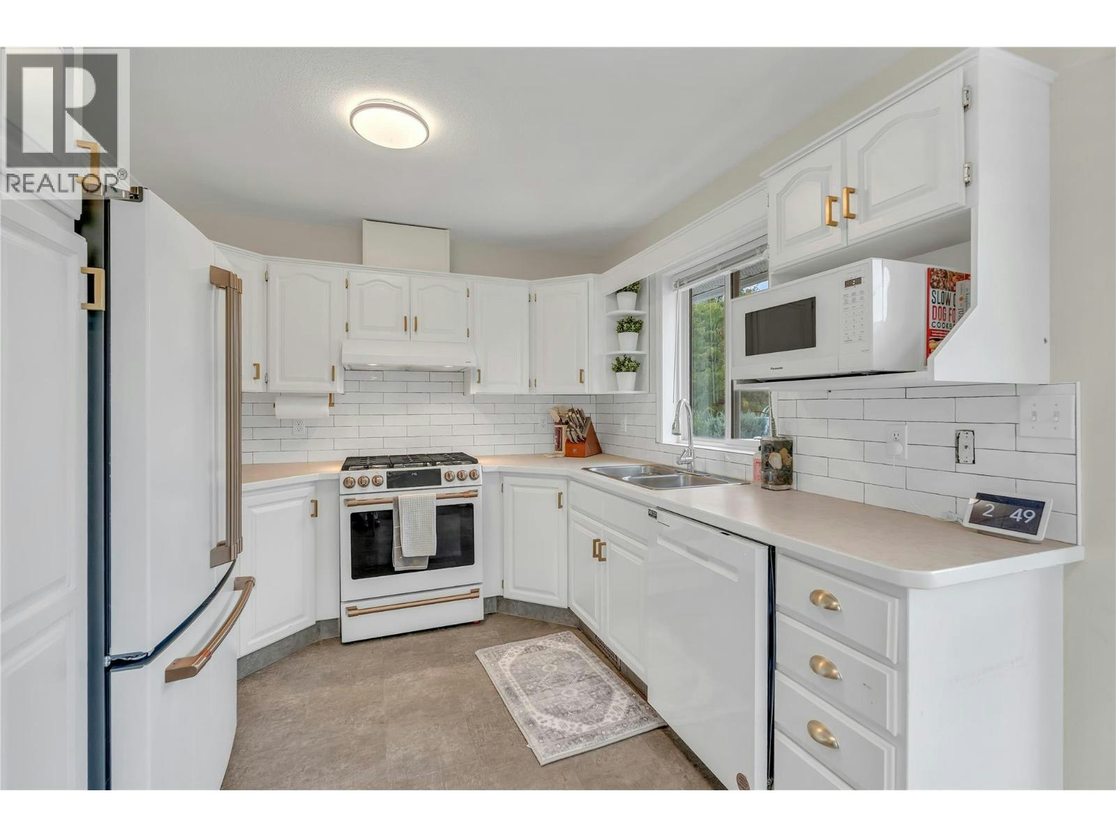 114 Vancouver Place, Penticton, BC, V2A 1A7 - 15