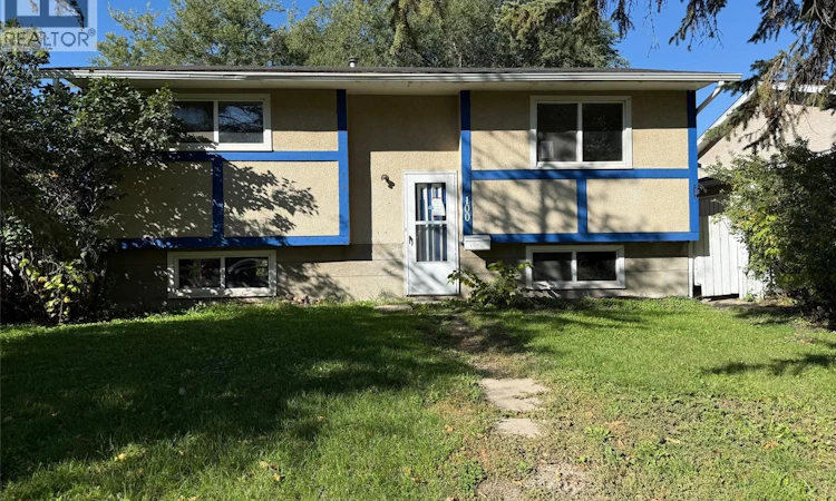 100 Marshall Crescent