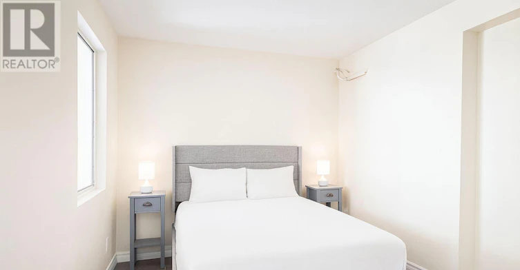 204 - 198-200 Queen Street W, Toronto, ON, M5V 1Z2