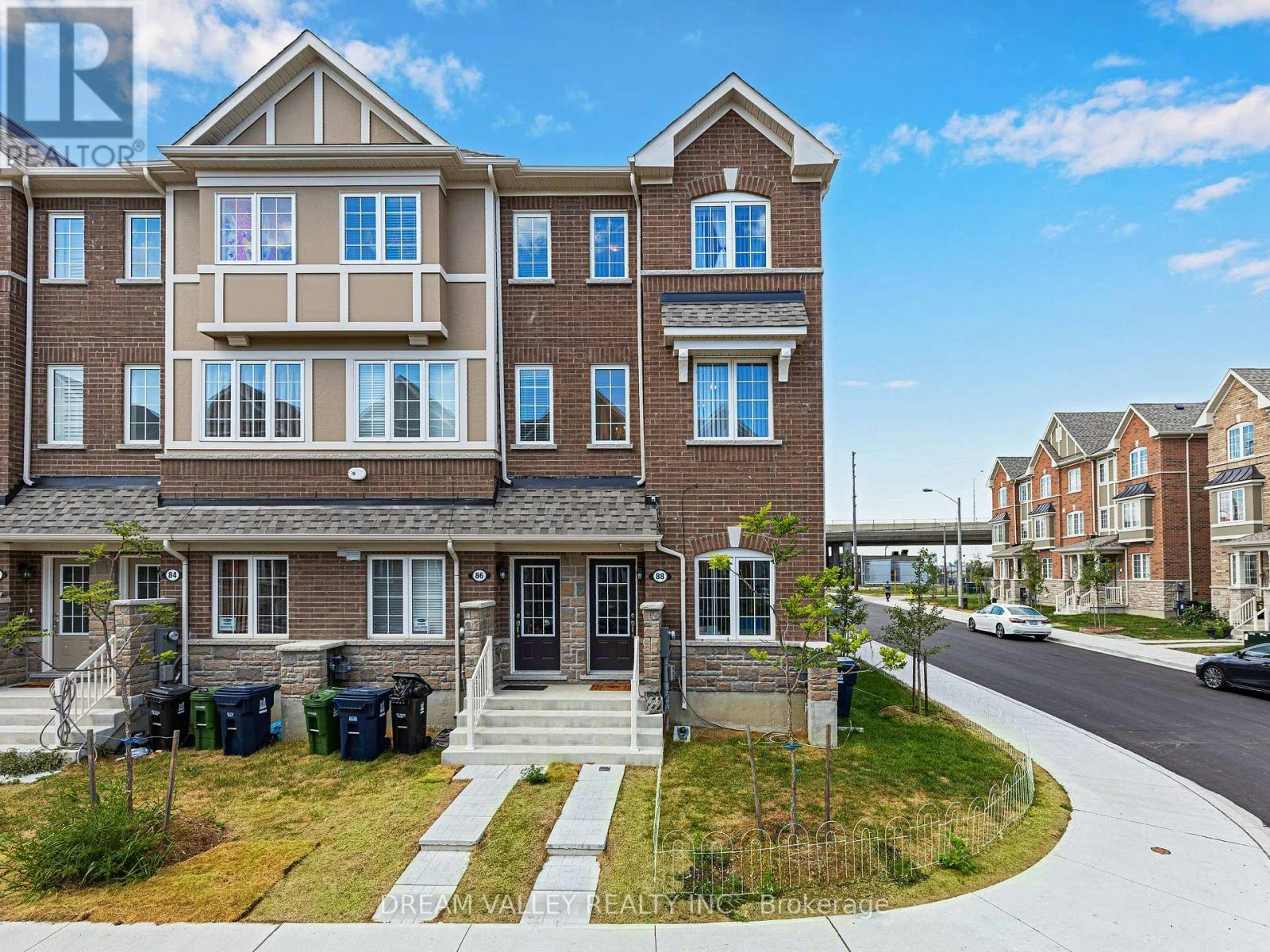 88 Jolly Way S, Toronto, ON, M1P 0E2