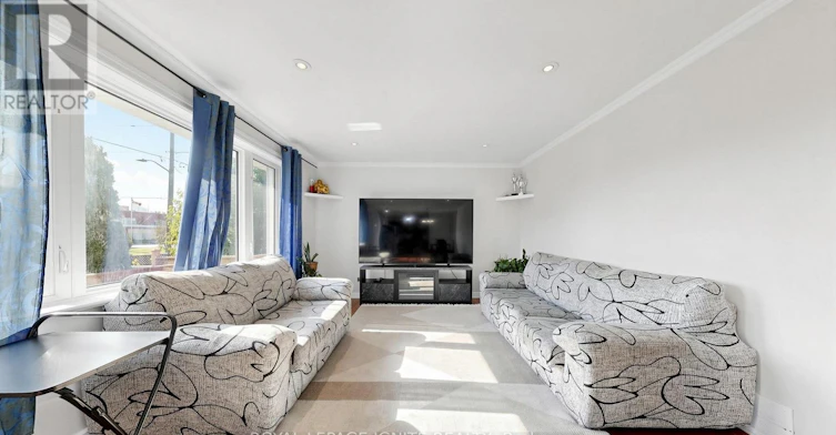 487 Wilson Road S, Oshawa, ON, L1H 6E1 - 7