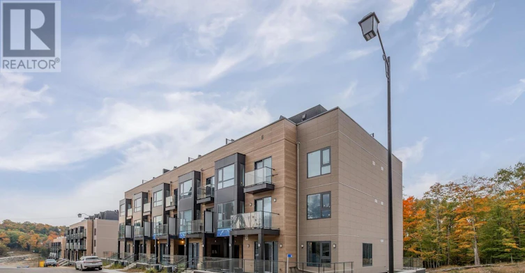 103-6 Suncrest Lane, Huntsville, ON, P1H 0K3 - 2