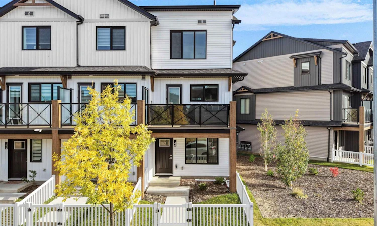 44-1025 Secord Promenade Pm NW